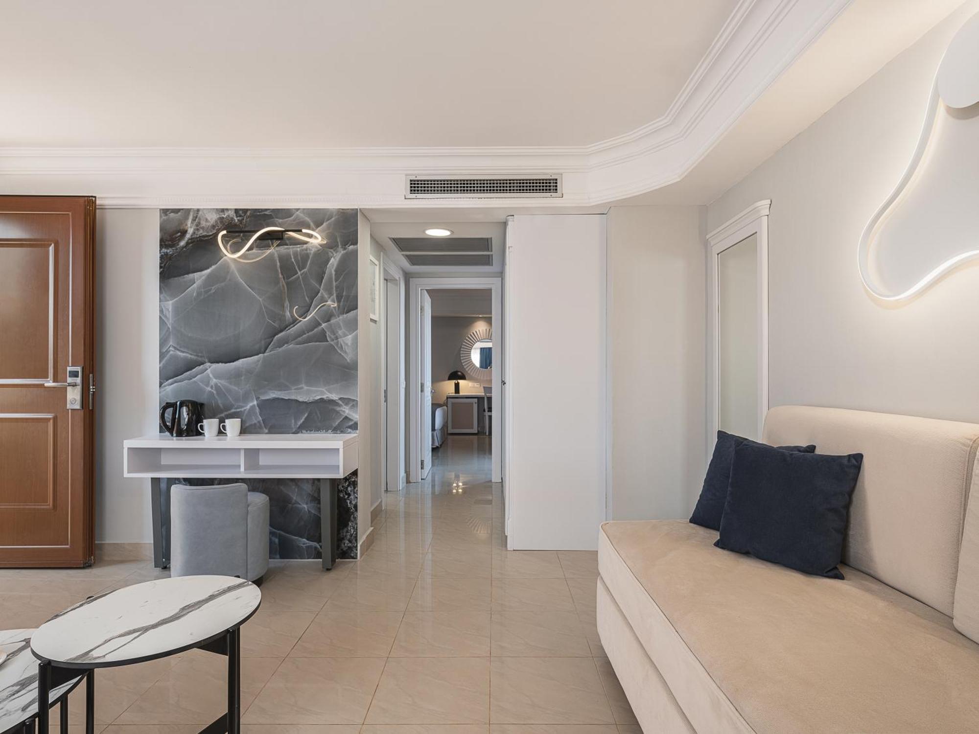 Caldera Creta Paradise Resort 4*